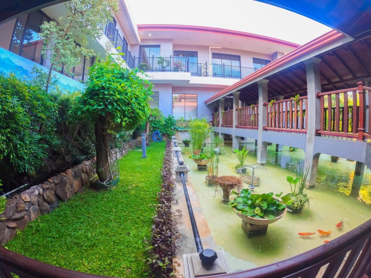 Centauria Wild Hotel Udawalawe Buitenkant foto